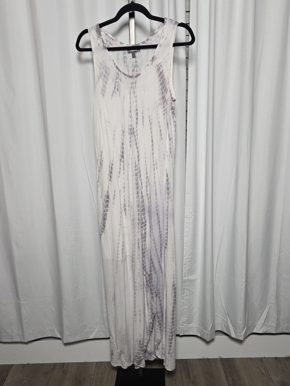 Neiman Marcus Gray and White Tie-Dye Maxi Dress Large